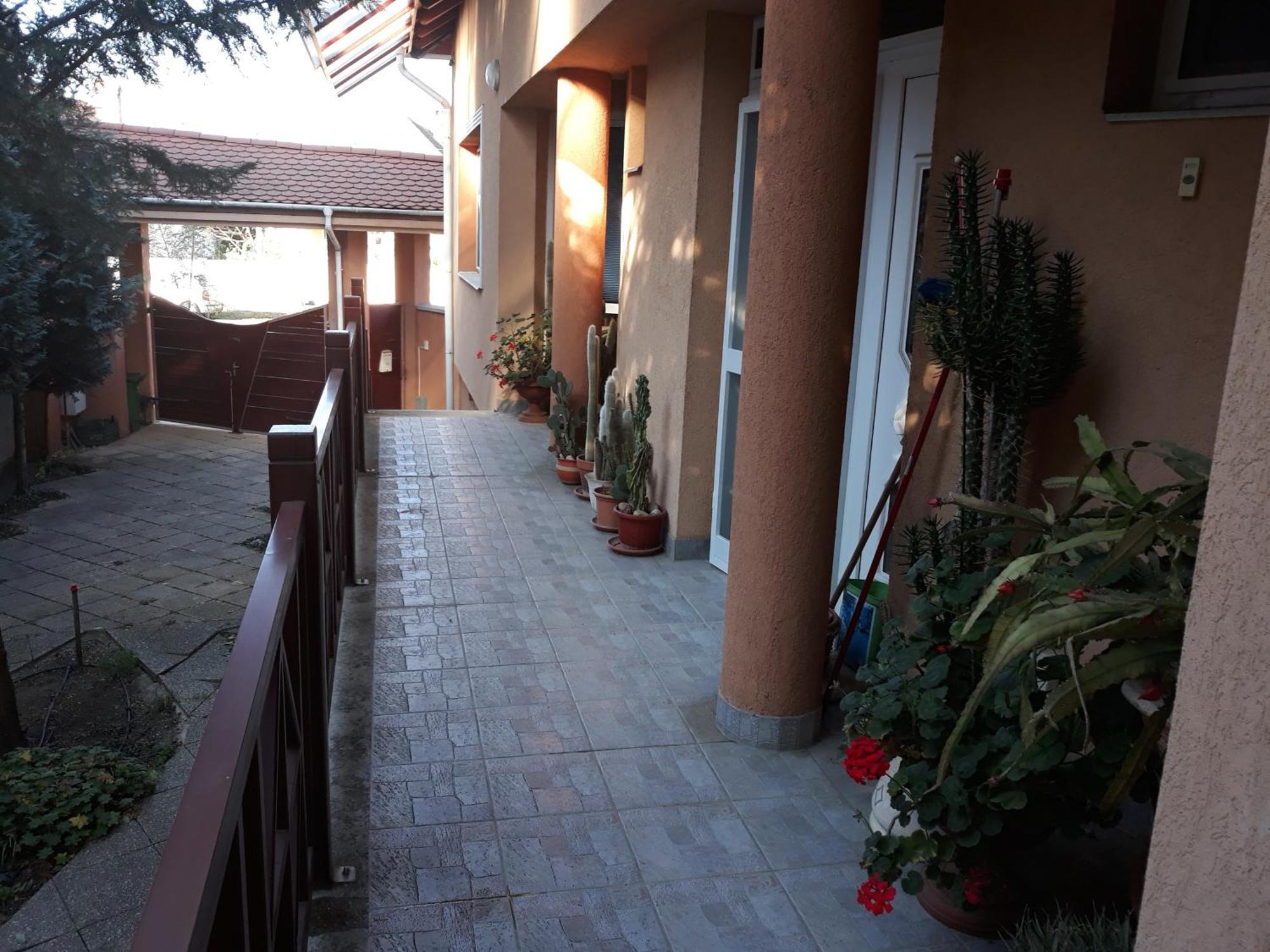 Kenezy Lux Apartman Vendeghaz Hajdúszoboszló Exterior foto